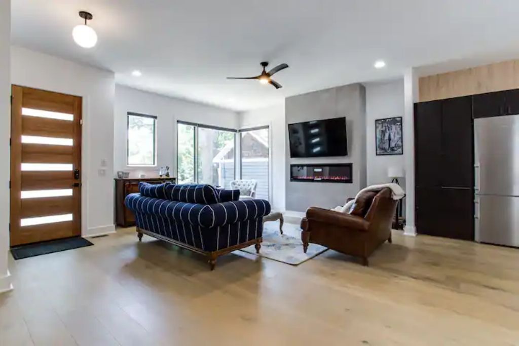 Photo of Livingroom in East Side