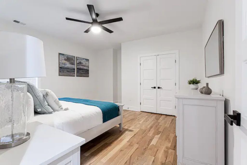 Photo of Bedroom in Kirkwood