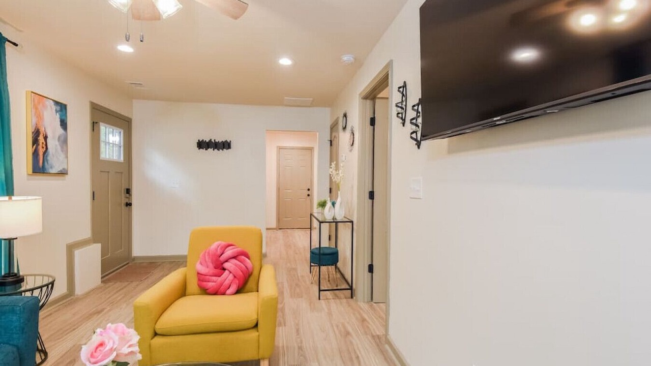 Photo of Livingroom in Browns Mill Park