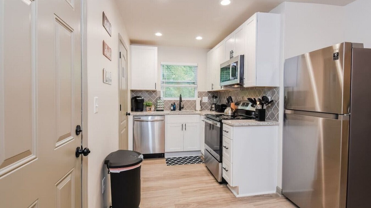 Photo of Kitchen in Browns Mill Park