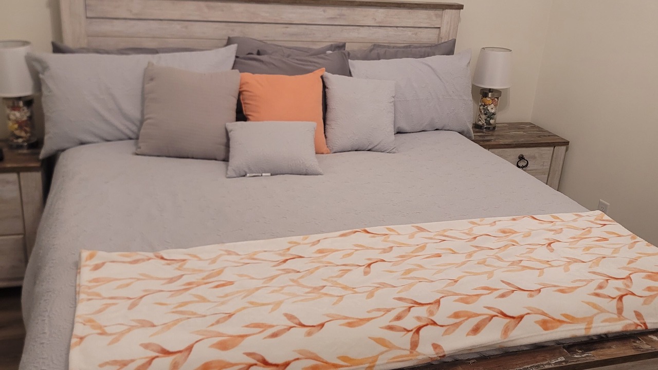 Photo of Bedroom in Ono Island