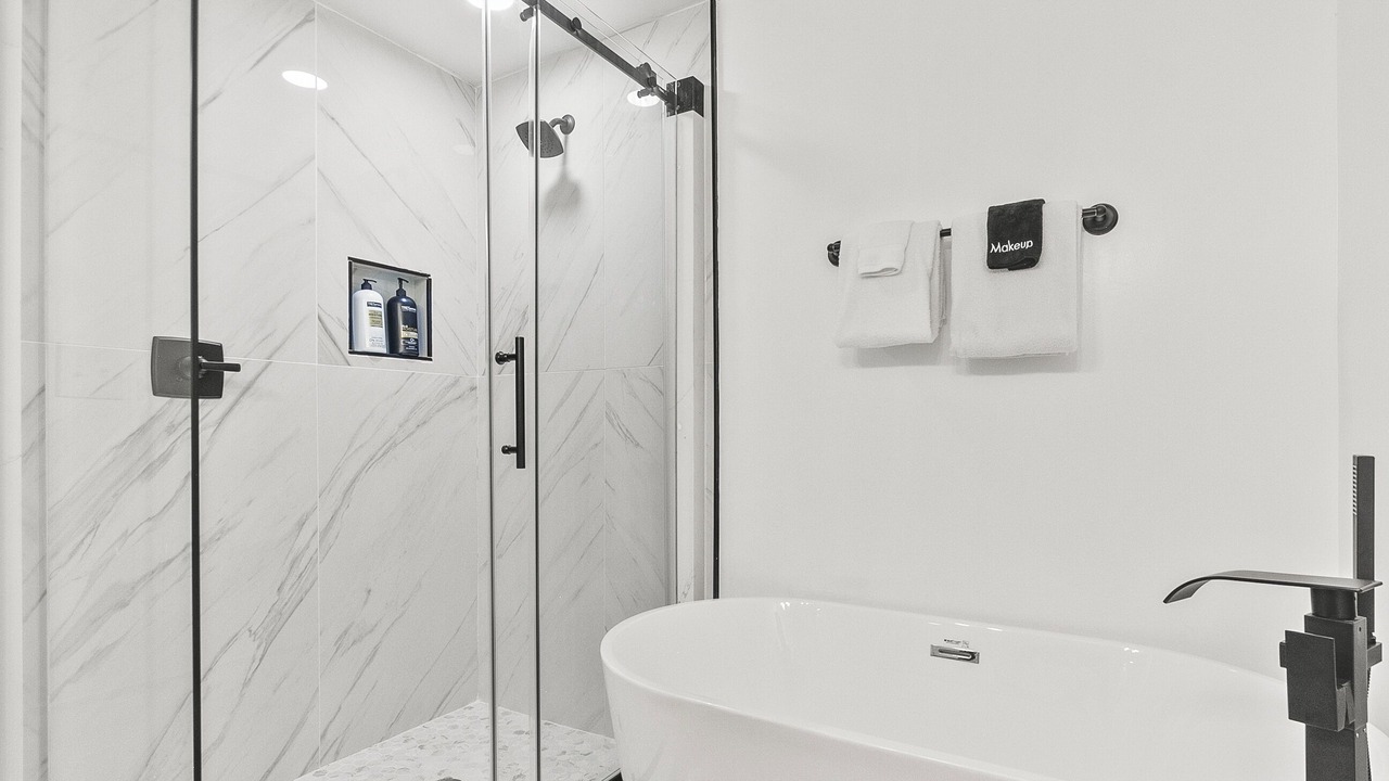 Photo of Bathroom in Tuscaloosa