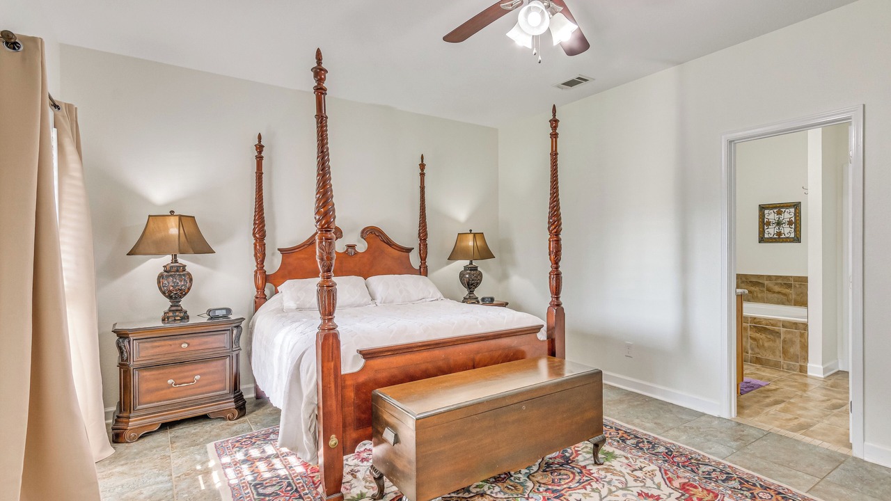 Photo of Bedroom in Ono Island