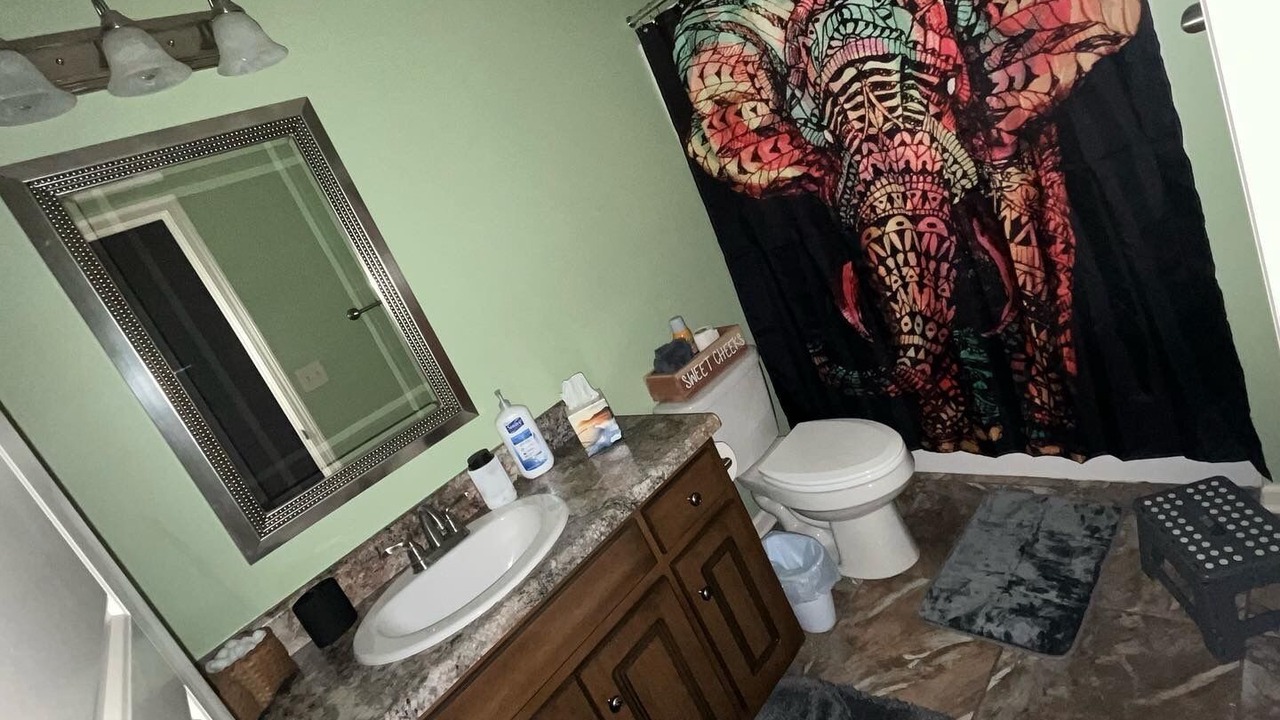 Photo of Bathroom in Tuscaloosa