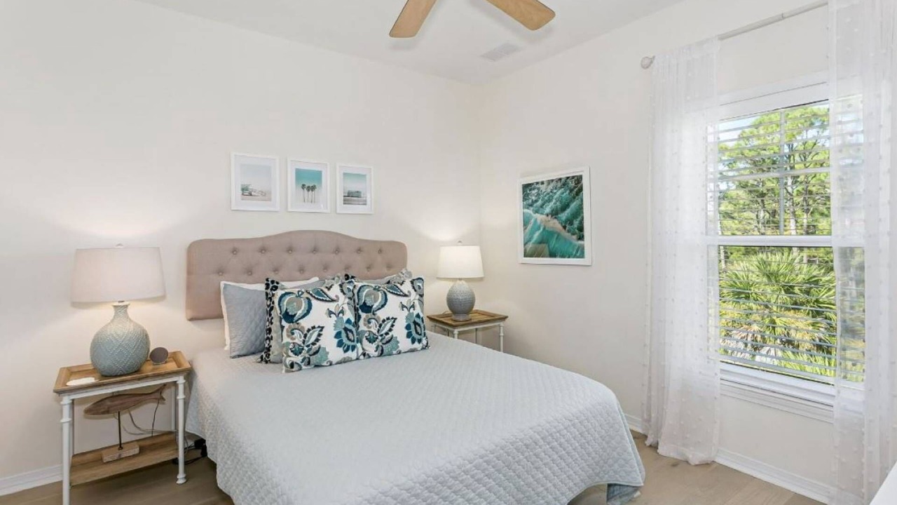 Photo of Bedroom in Ono Island