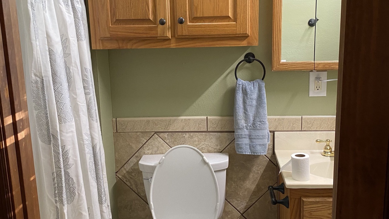 Photo of Bathroom in Groveoak