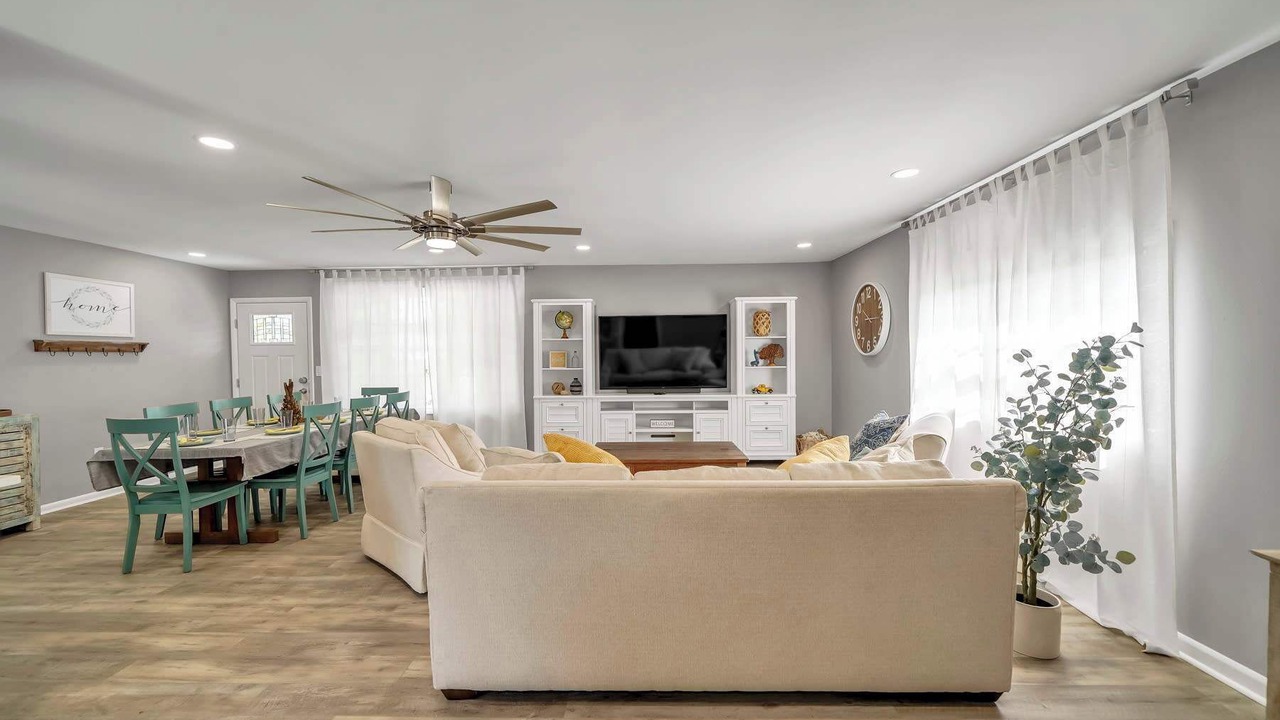 Photo of Livingroom in Fort Walton Beach