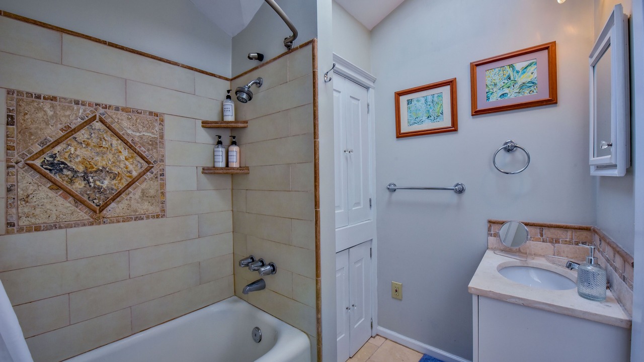 Photo of Bathroom in Tuscaloosa
