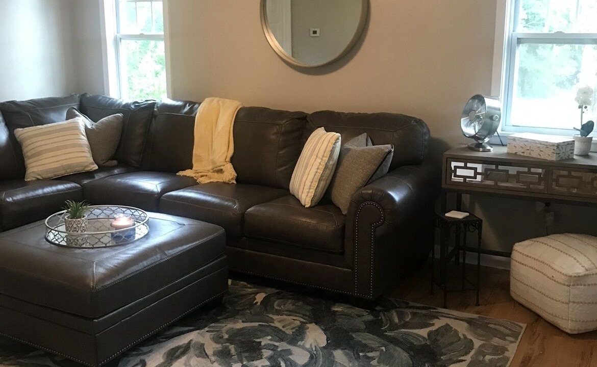 Photo of Livingroom in Carson
