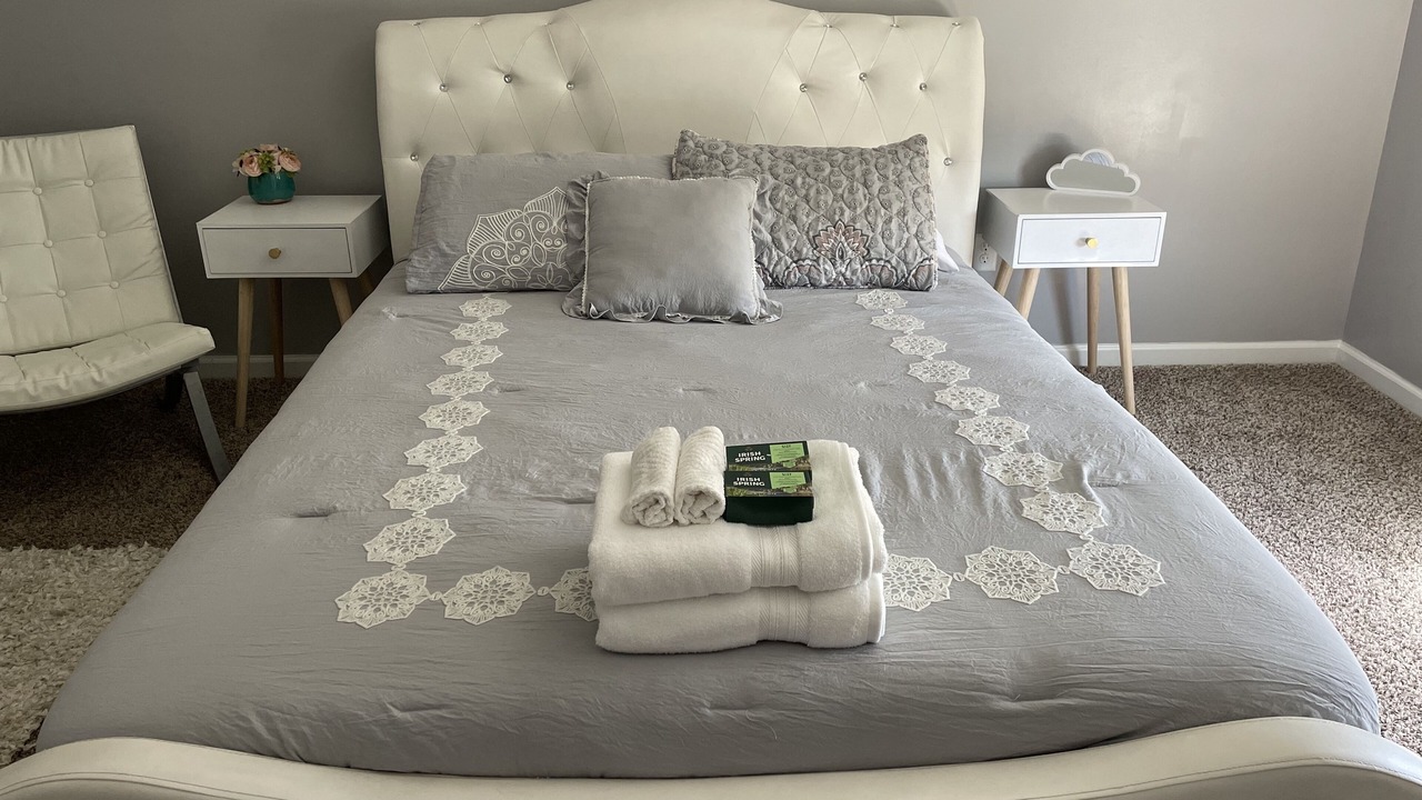 Photo of Bedroom in Canterbury Farms