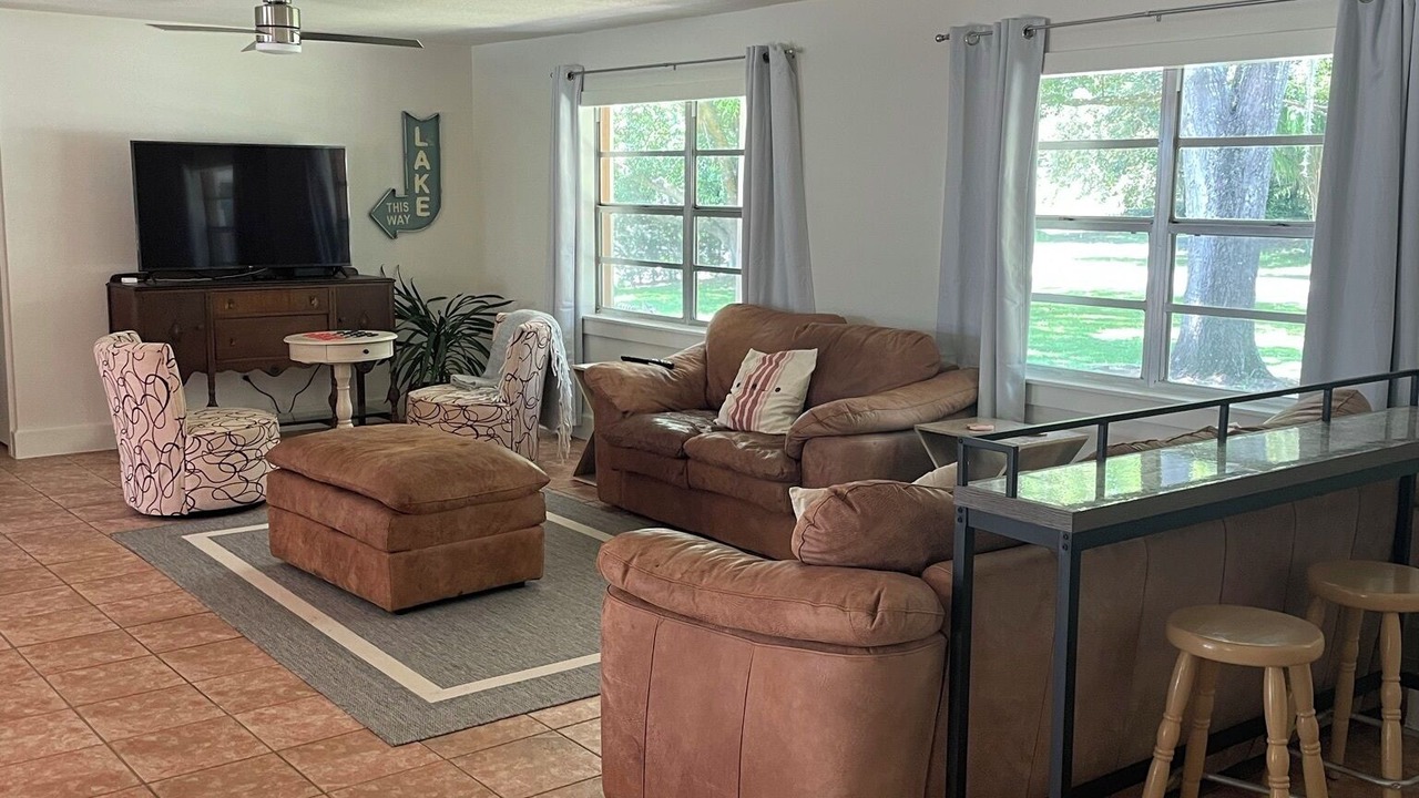 Photo of Livingroom in Tavares
