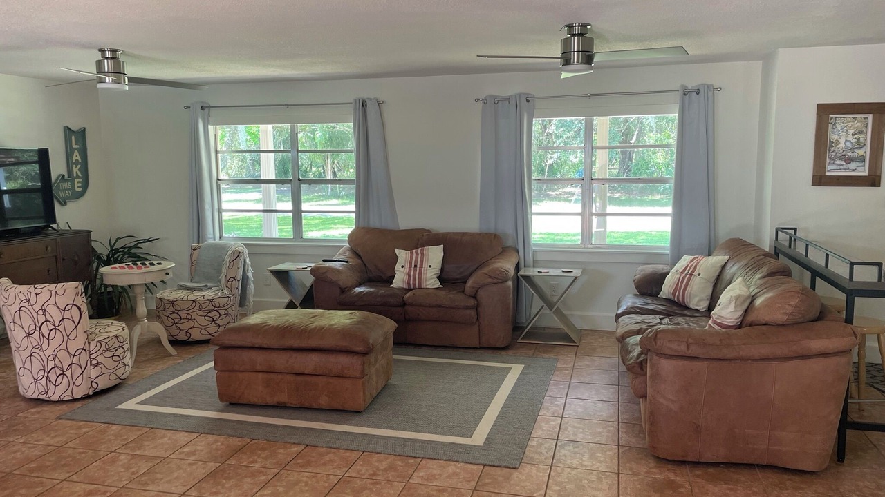 Photo of Livingroom in Tavares