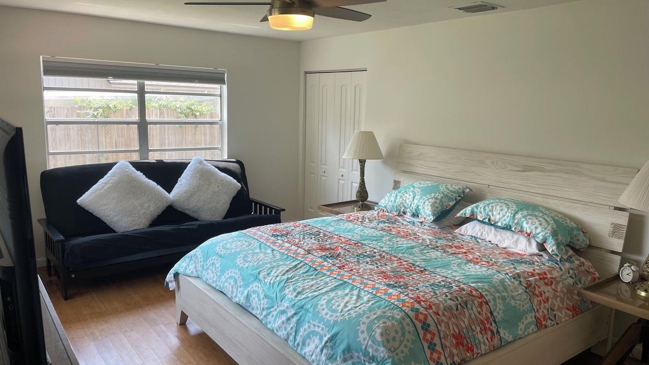 Photo of Bedroom in Tavares