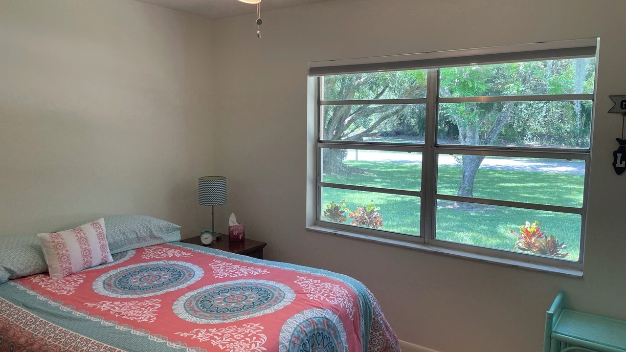 Photo of Bedroom in Tavares
