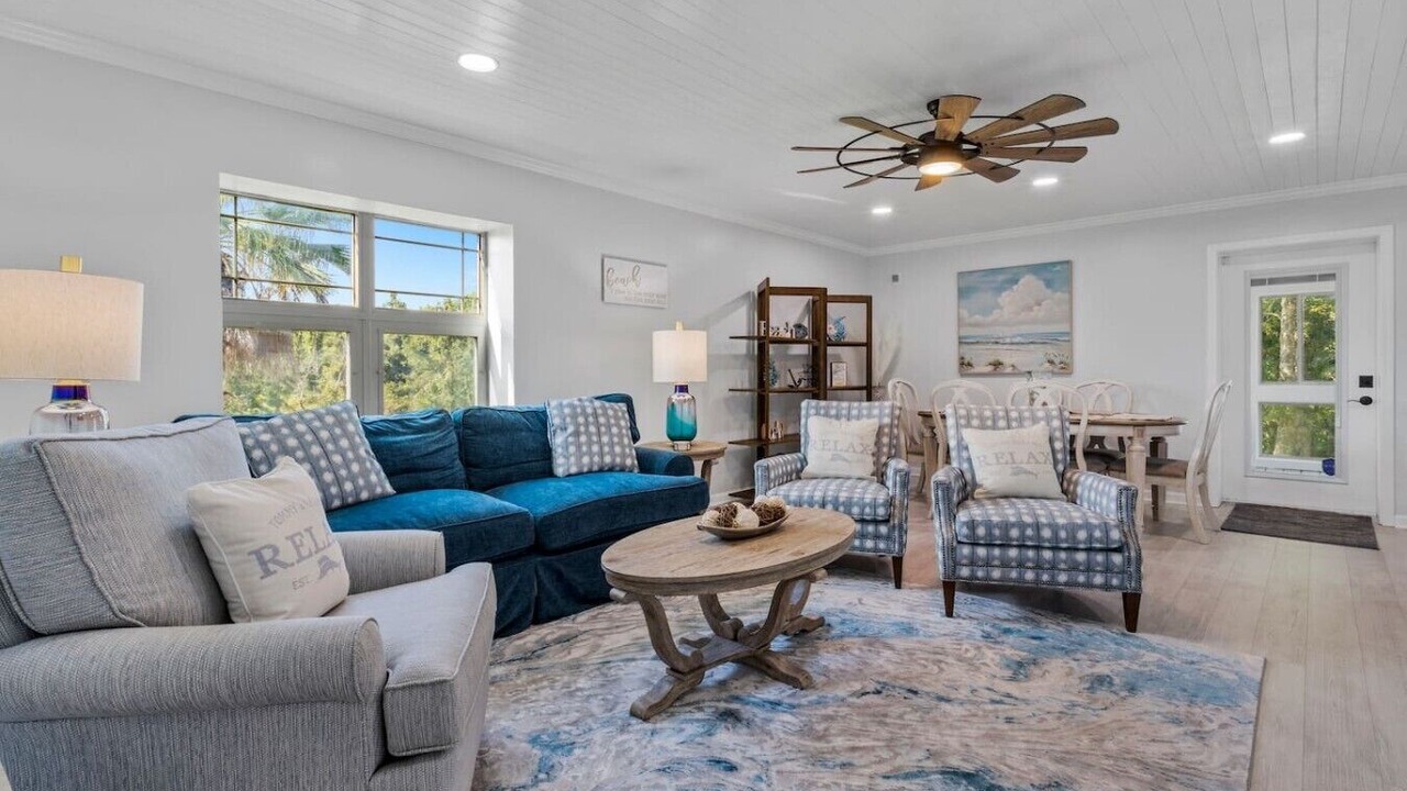 Photo of Livingroom in Biloxi