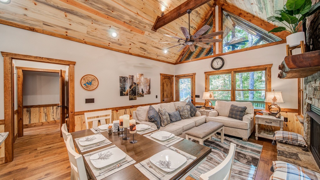 Photo of Bedroom in Ellijay