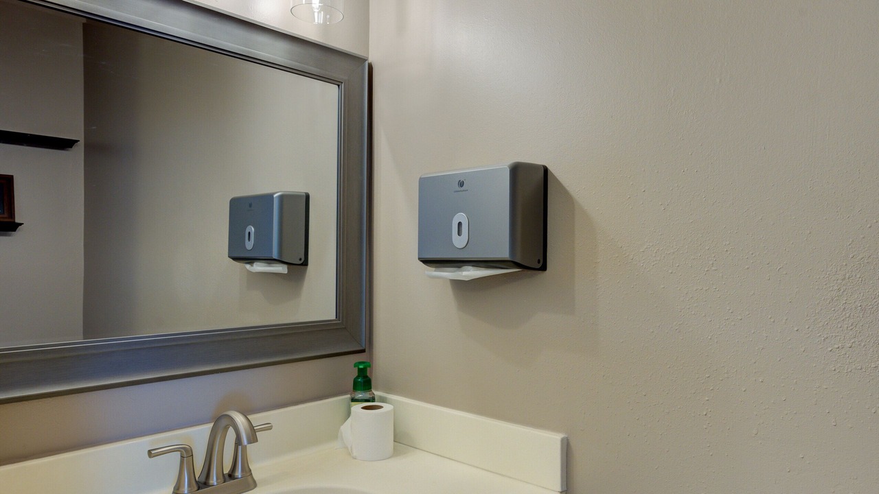 Photo of Bathroom in Springlake