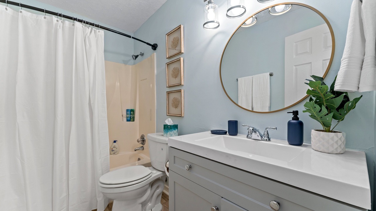 Photo of Bathroom in Holiday Beach