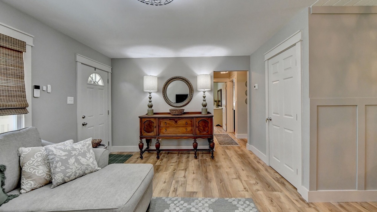 Photo of Livingroom in Church Street