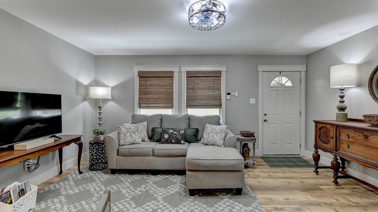 Photo of Livingroom in Church Street