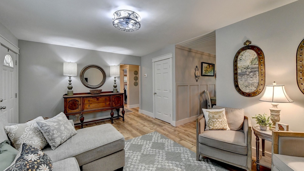 Photo of Livingroom in Church Street