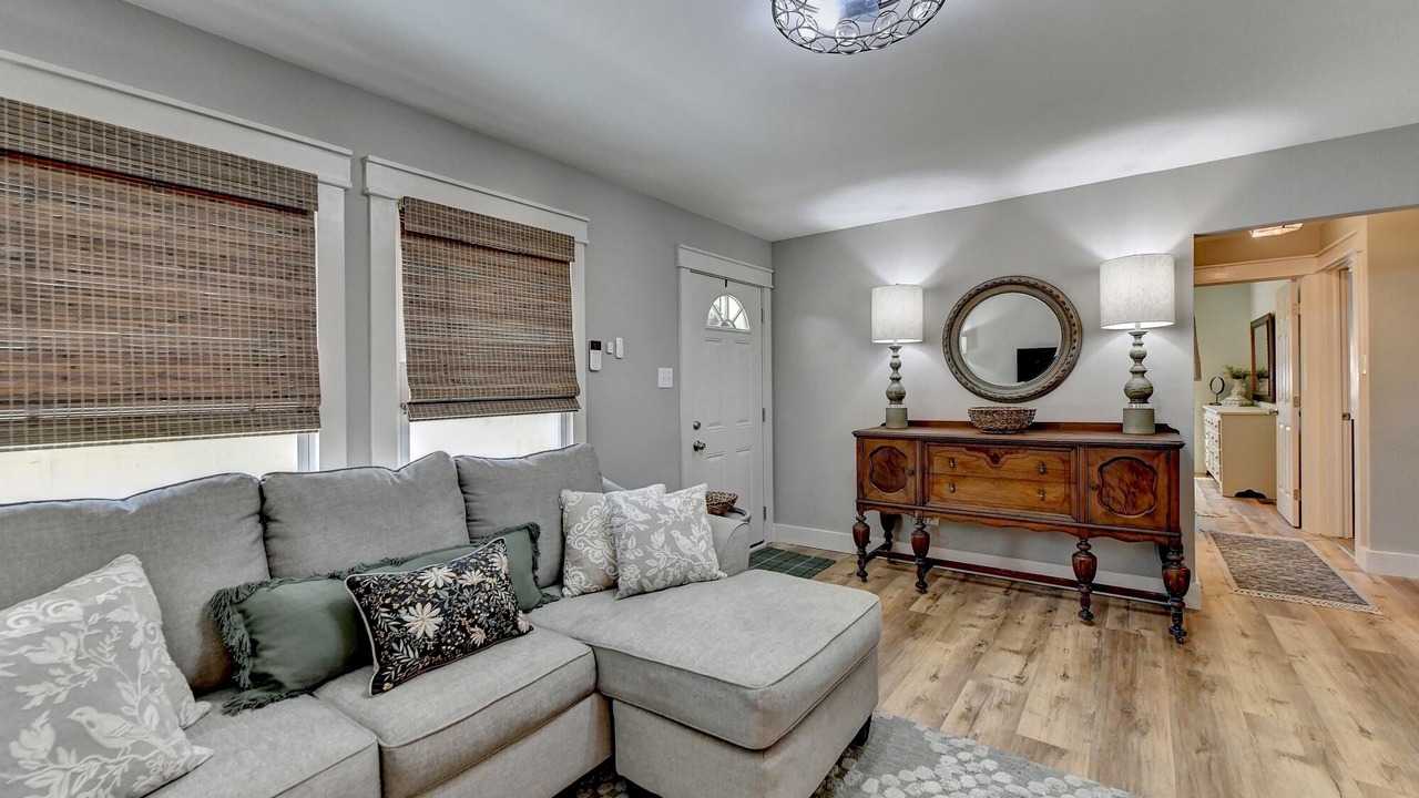 Photo of Livingroom in Church Street