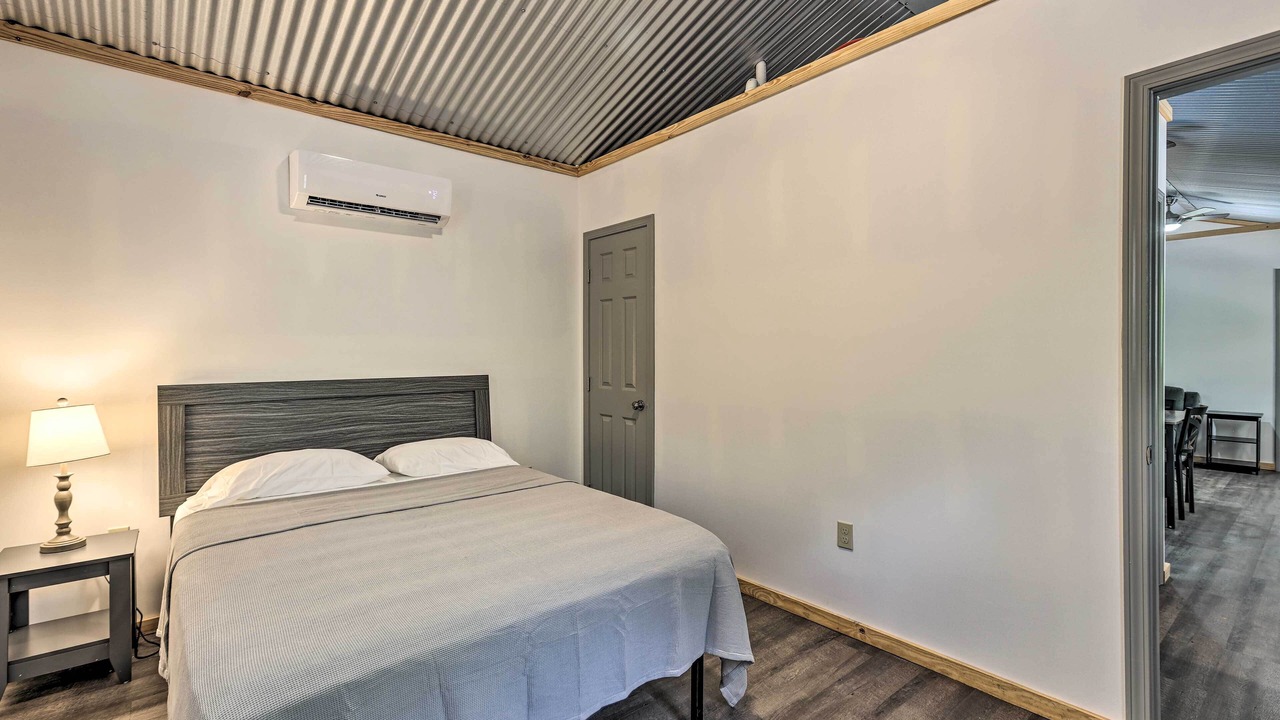 Photo of Bedroom in East Tallassee