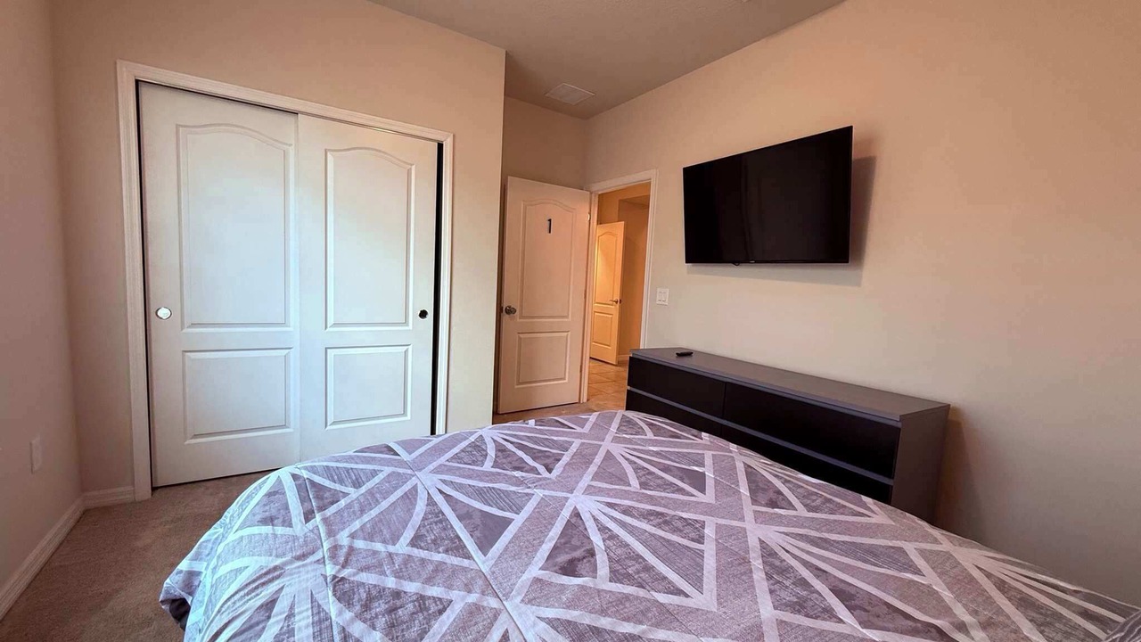 Photo of Bedroom in Loughman