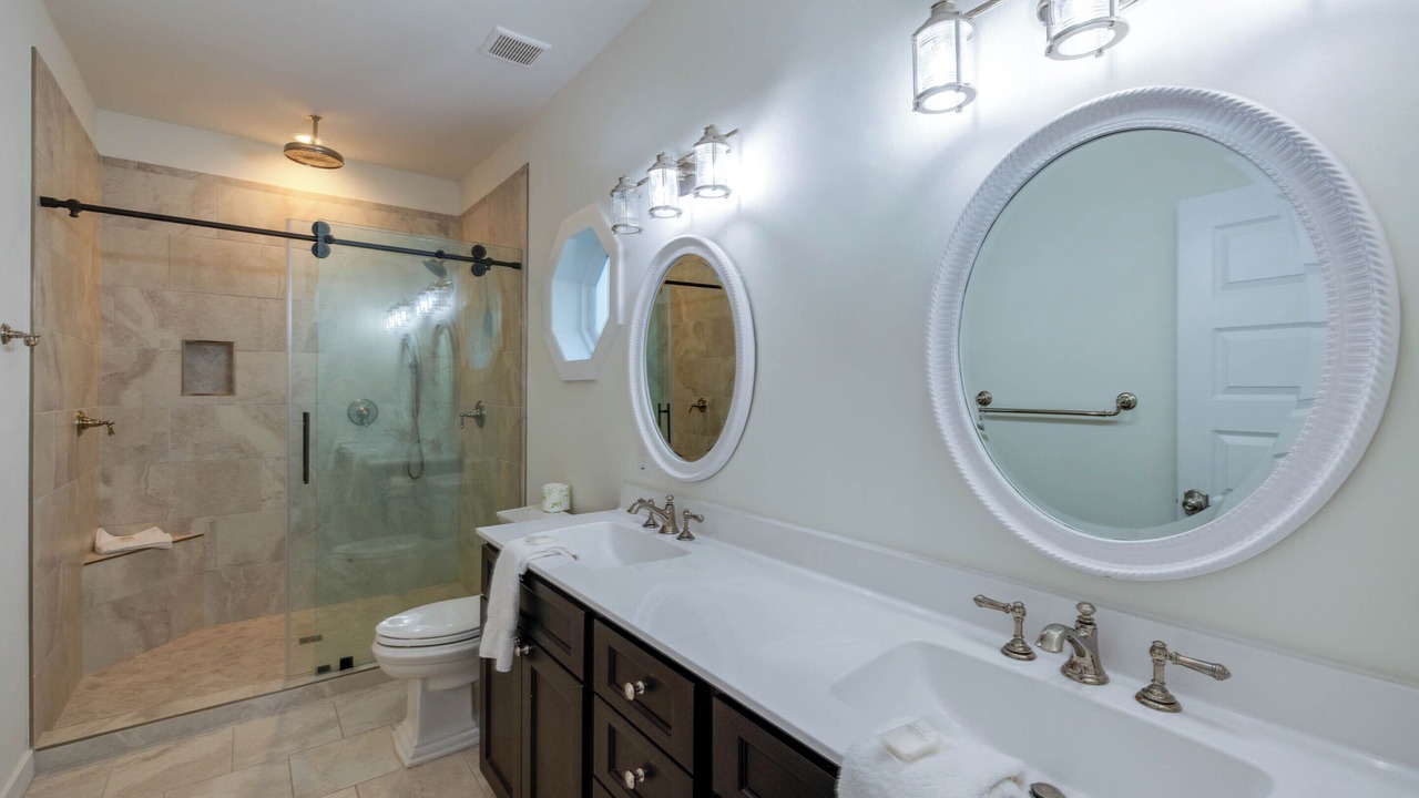 Photo of Bathroom in Tybee Island