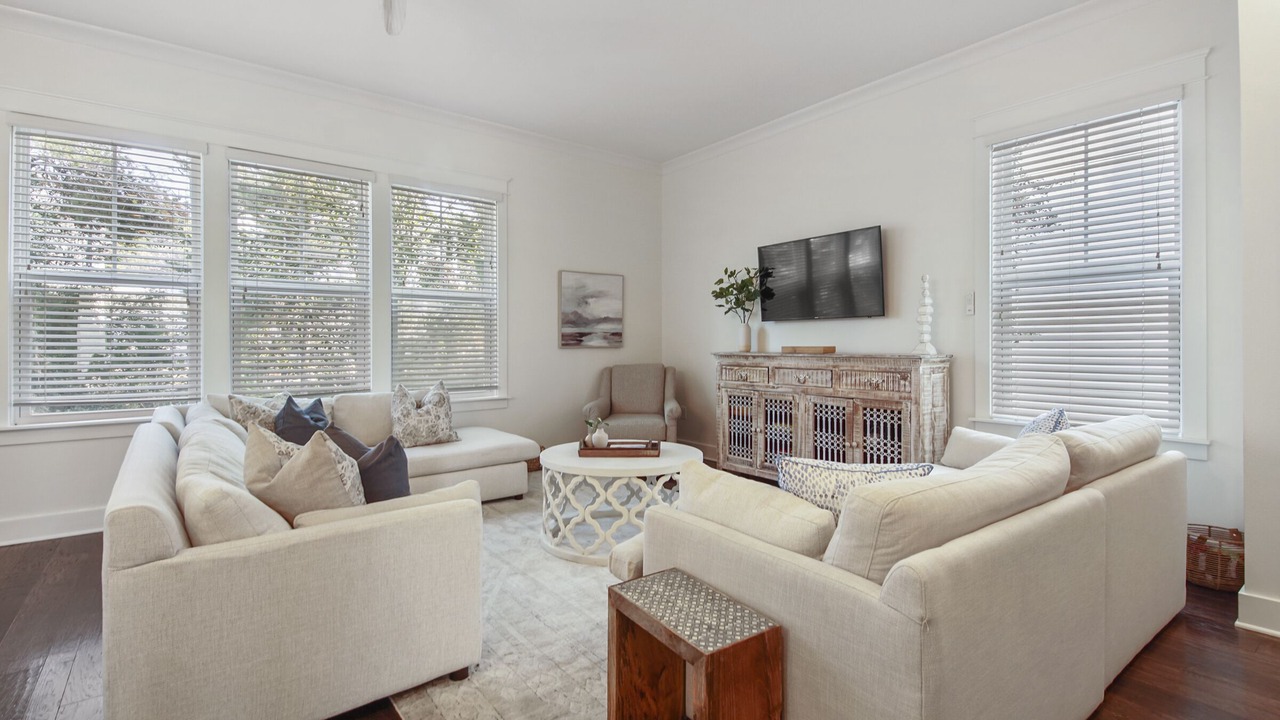 Photo of Livingroom in Lakeside at Blue Mountain Beach
