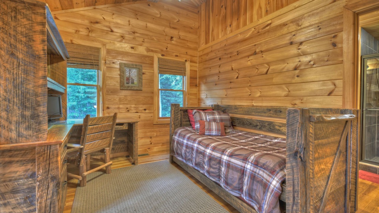 Photo of Bedroom in Blue Ridge
