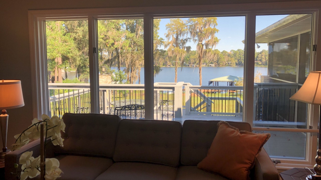 Photo of Livingroom in Melrose