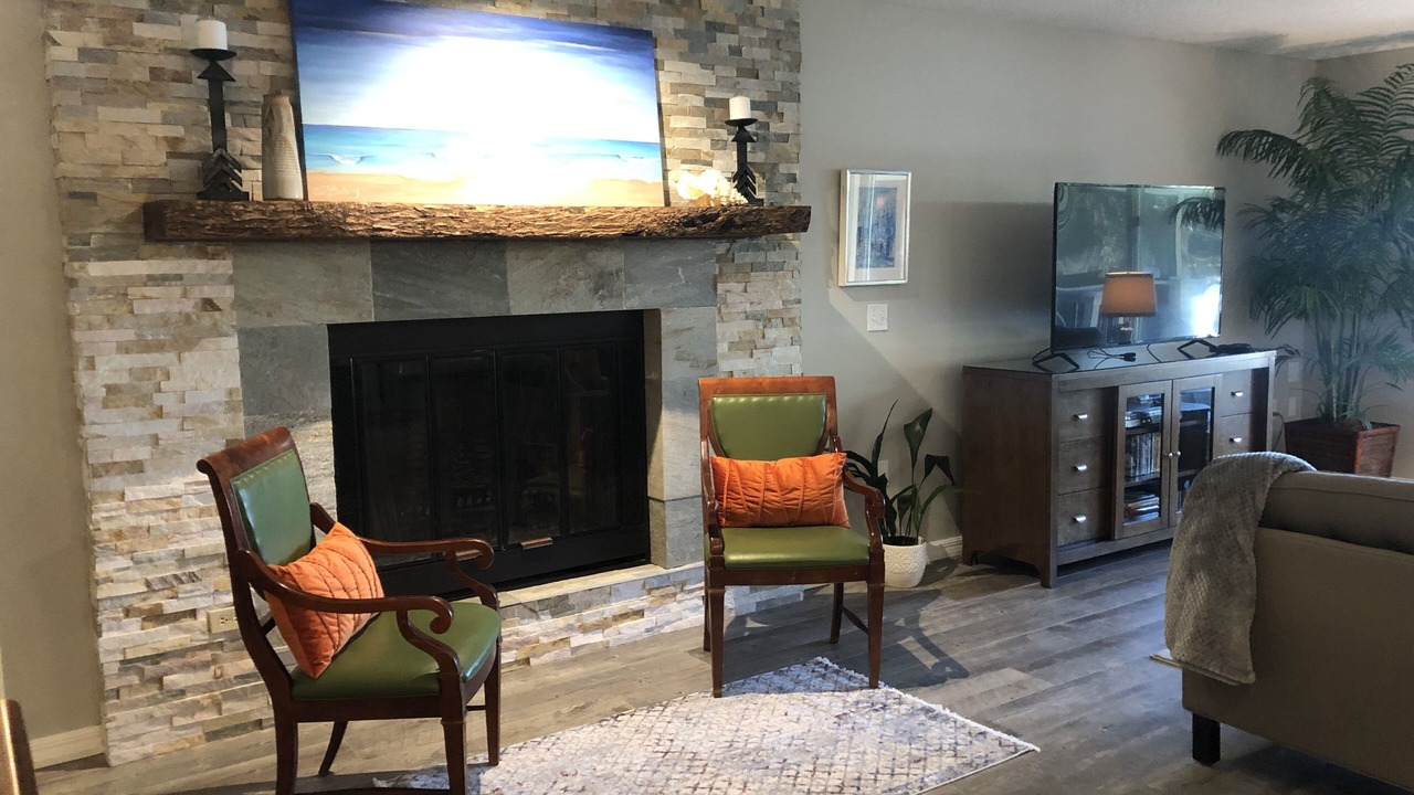 Photo of Livingroom in Melrose