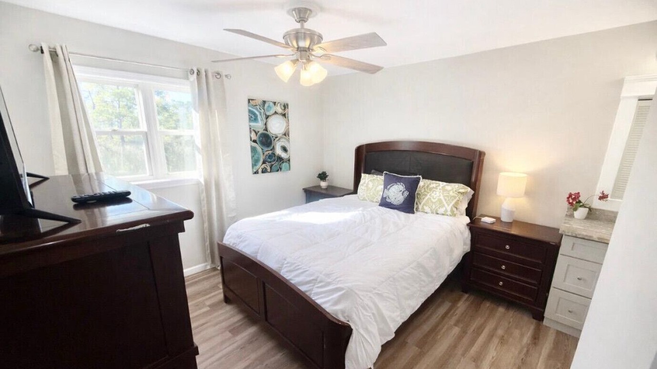 Photo of Bedroom in Ono Island