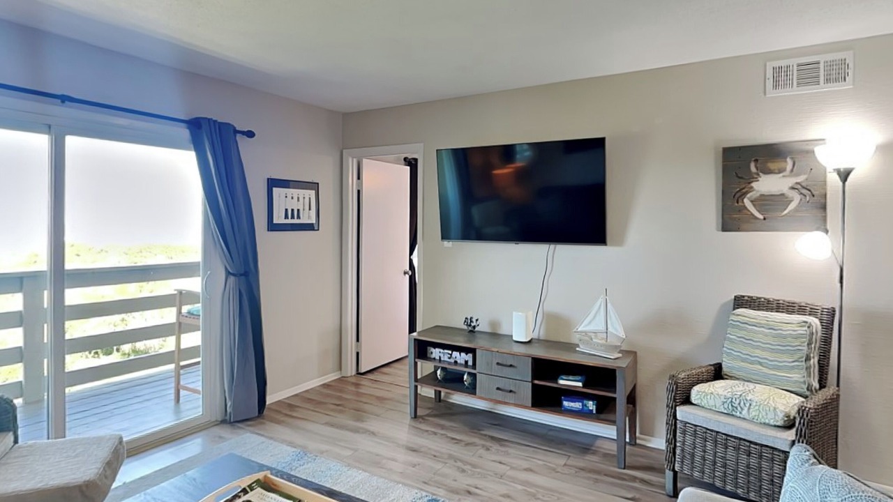 Photo of Livingroom in Tybee Island