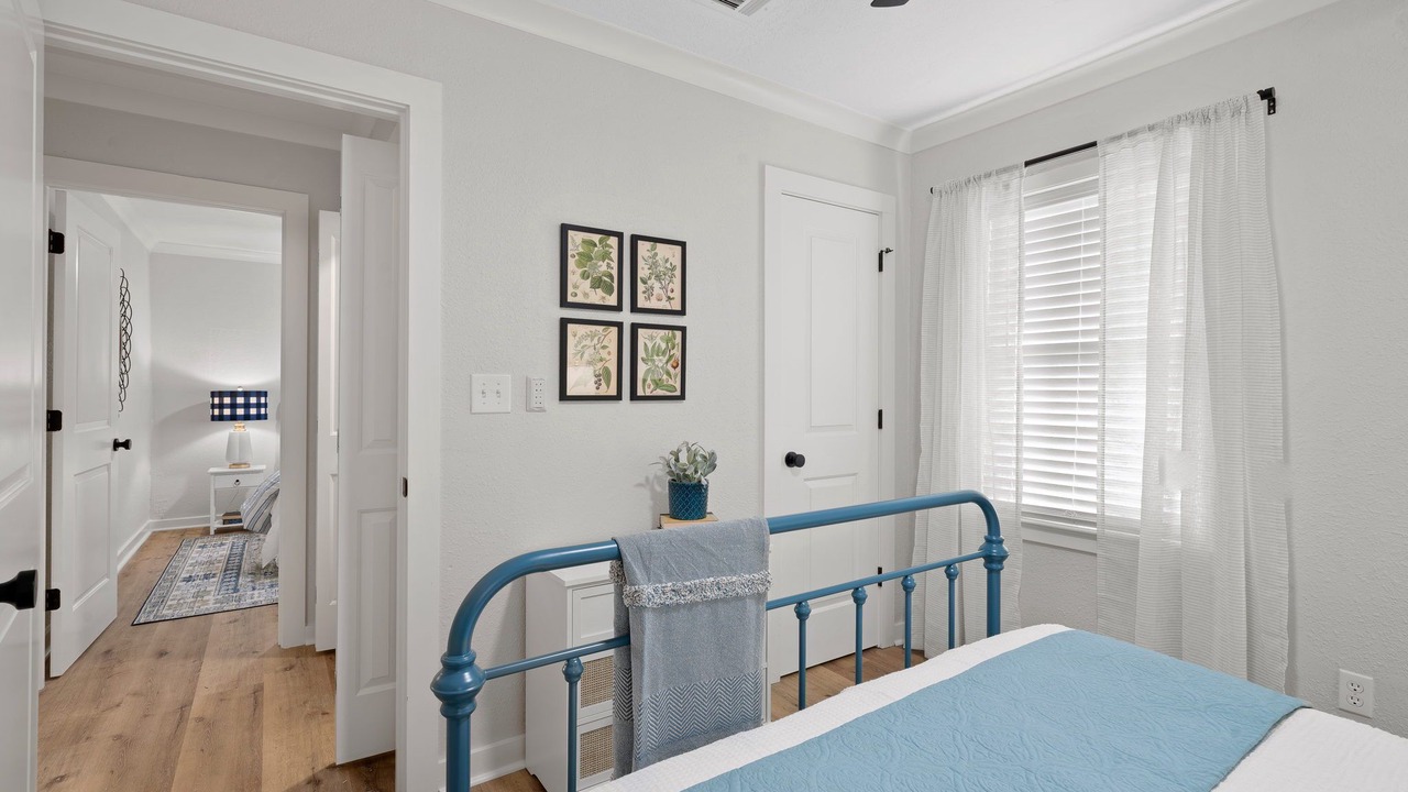 Photo of Bedroom in Laurel