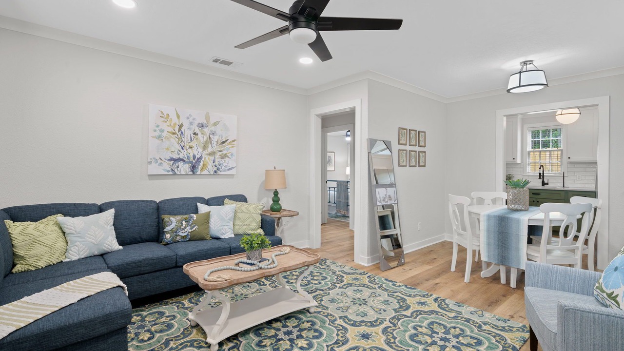 Photo of Livingroom in Laurel