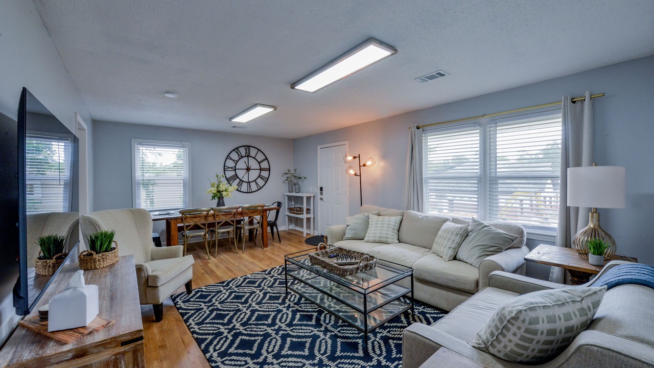 Photo of Livingroom in Northport