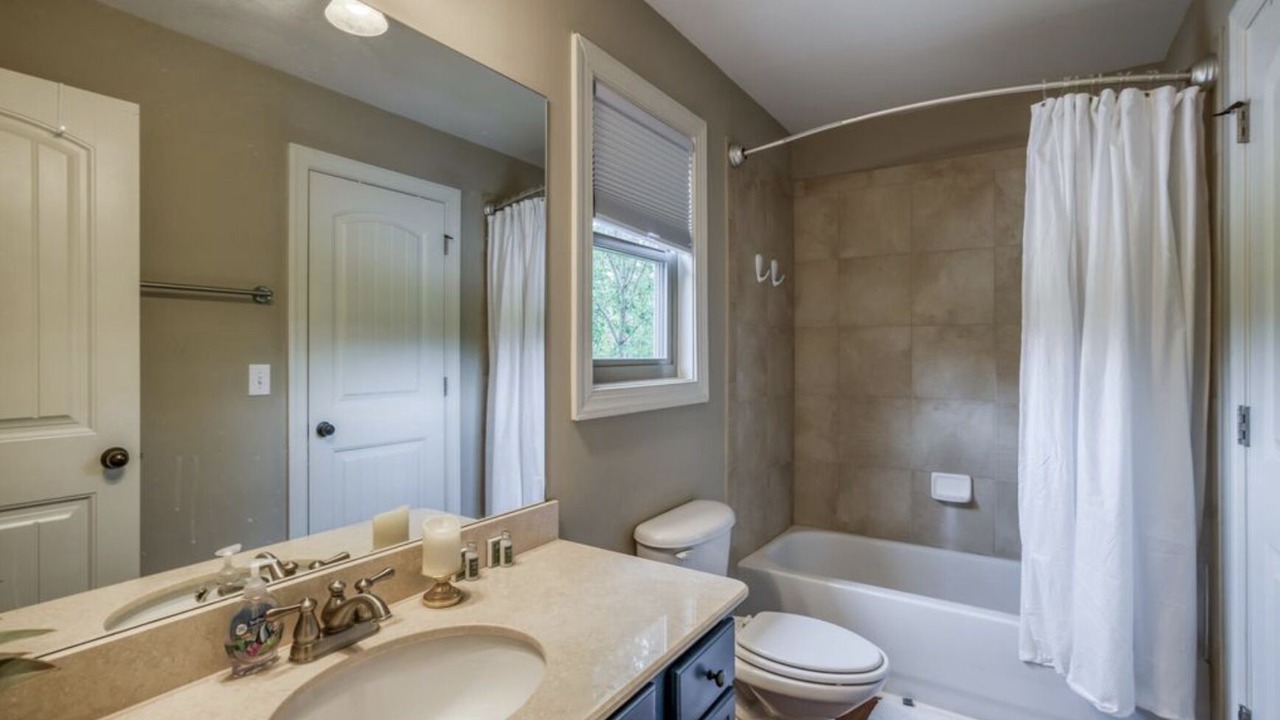 Photo of Bathroom in Eatonton