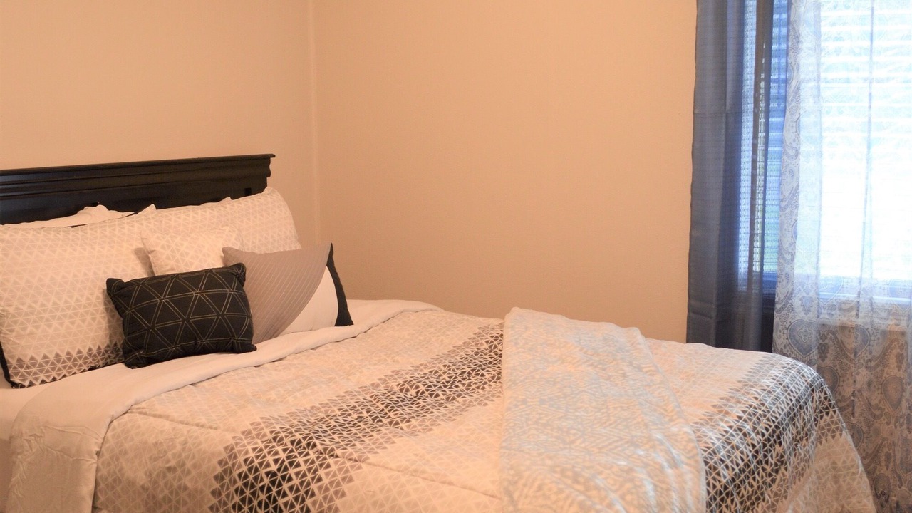 Photo of Bedroom in Hattiesburg