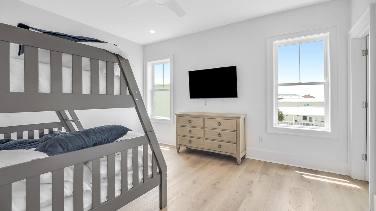 Photo of Bedroom in Gulf Shores