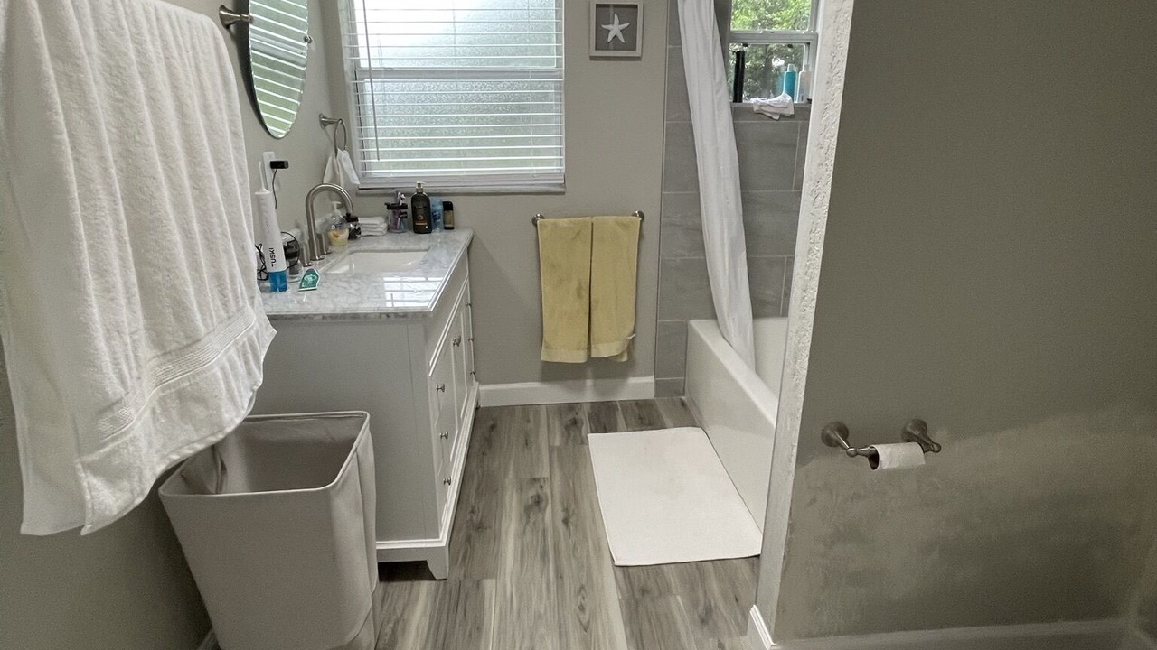 Photo of Bathroom in Eatonville