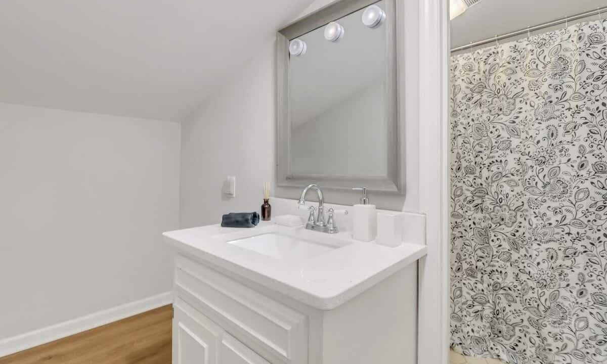 Photo of Bathroom in Statesboro