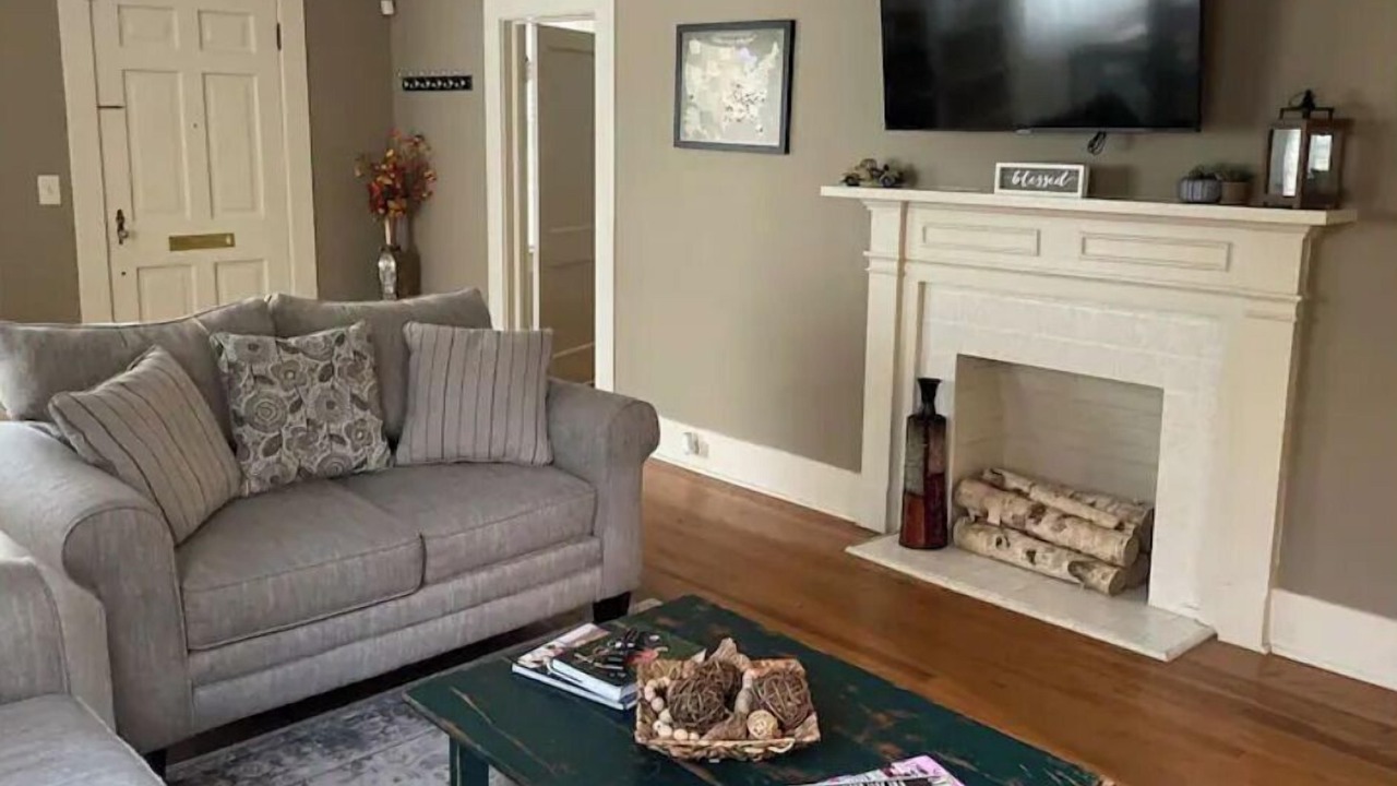 Photo of Livingroom in Laurel