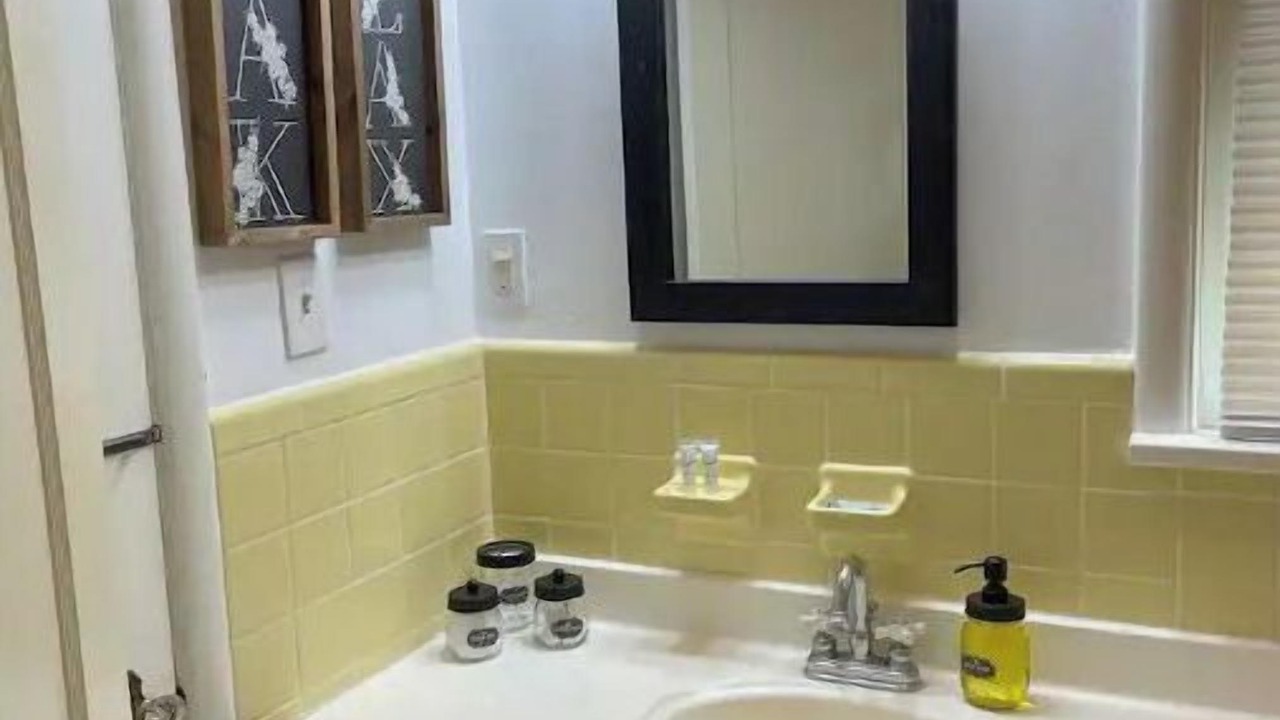 Photo of Bathroom in Laurel