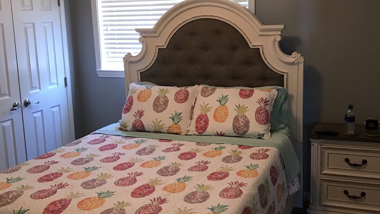 Photo of Bedroom in Long Beach
