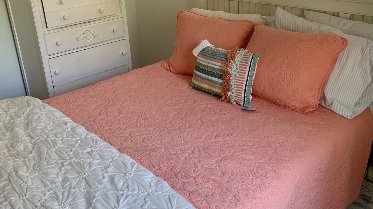 Photo of Bedroom in Cobb