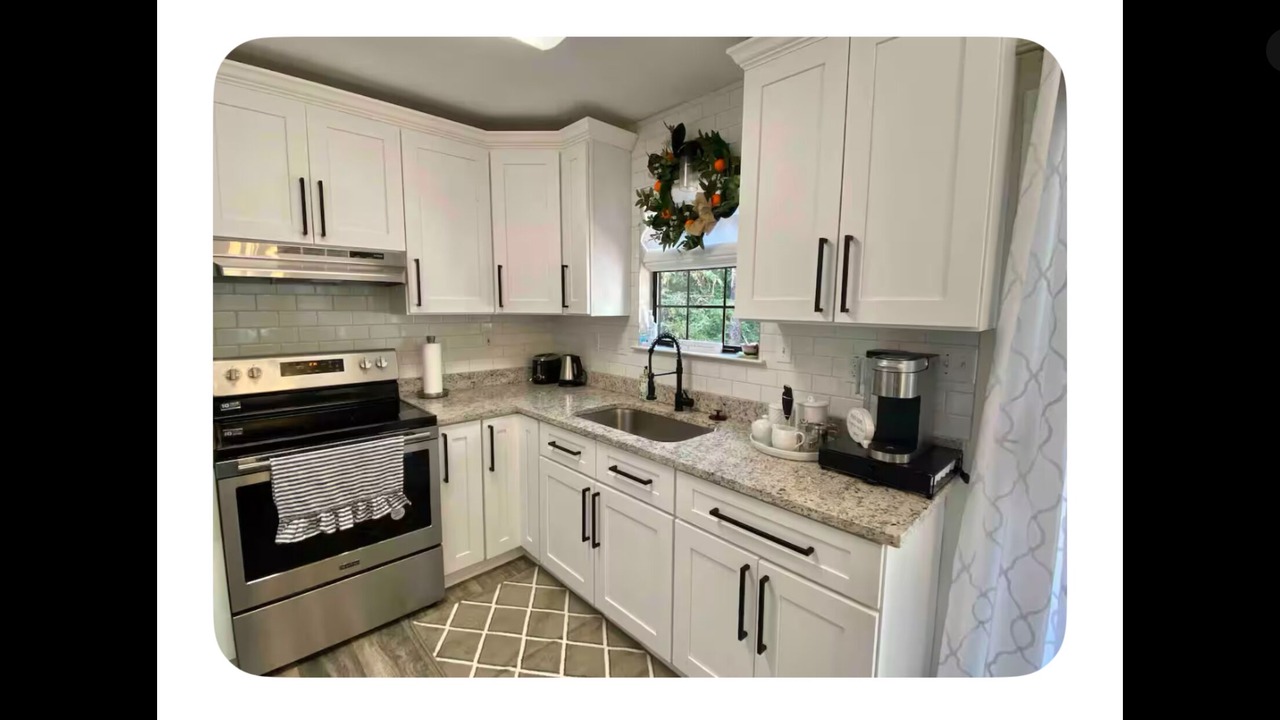 Photo of Kitchen in Daphne