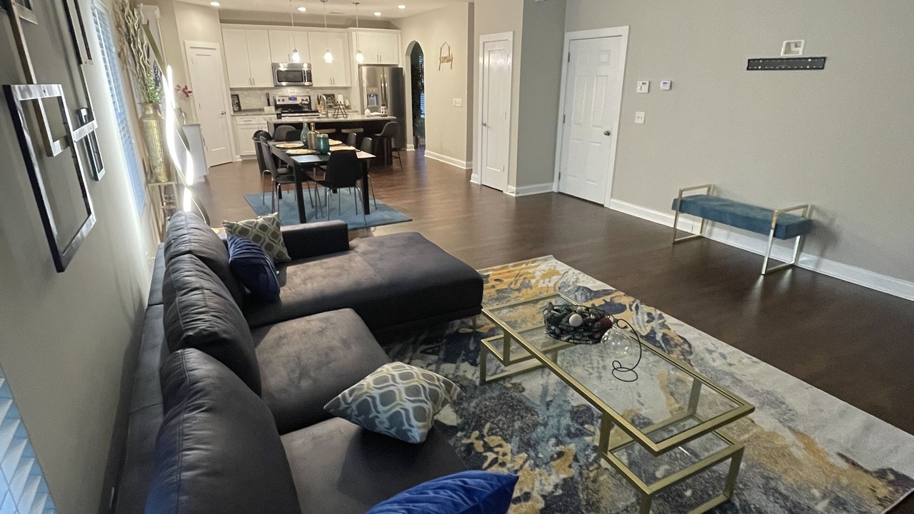 Photo of Livingroom in Mableton