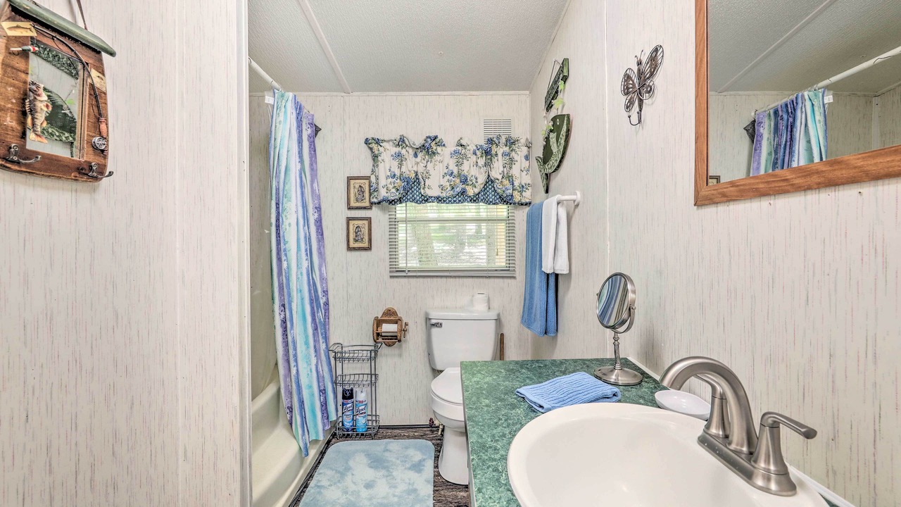 Photo of Bathroom in Hardwick
